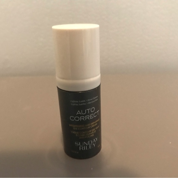 Sunday Riley Auto Correct Brightening Eye Cream - Black and White - Picture 1 of 2